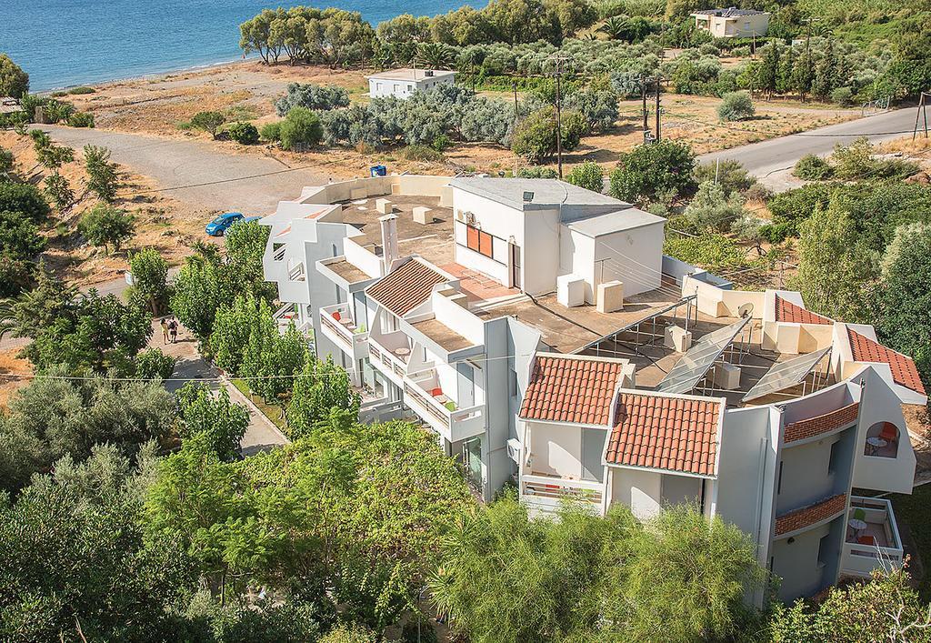 Megim Hotel Palaiochora Eksteriør billede