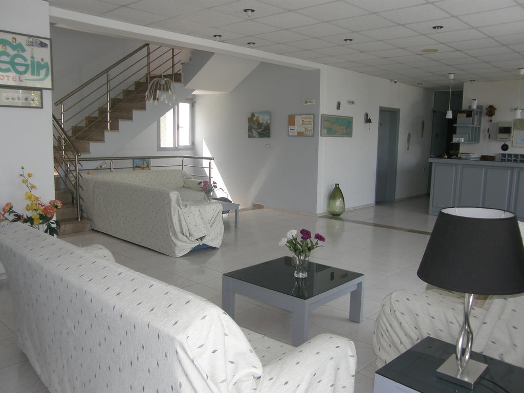 Megim Hotel Palaiochora Eksteriør billede